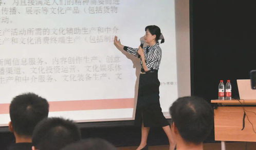 黃雋教授在院長(zhǎng)論壇解讀數(shù)字技術(shù)與文化產(chǎn)業(yè)深度融合 賦能數(shù)字文化創(chuàng)意內(nèi)容應(yīng)用服務(wù)新未來(lái)